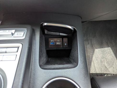 Used 2023 Genesis GV70 2.5T AWD/4WD image 26