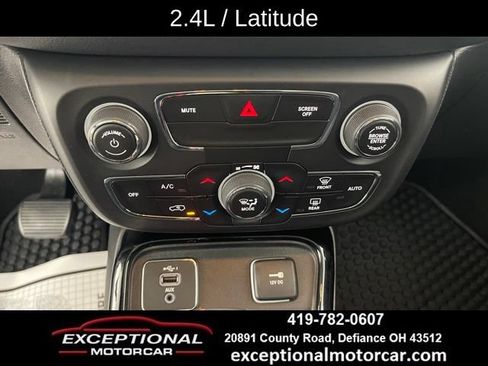 Used 2019 Jeep Compass Latitude FWD image 42