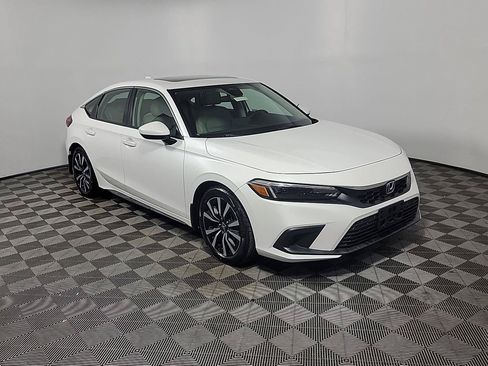 Certified 2022 Honda Civic EX-L image 1