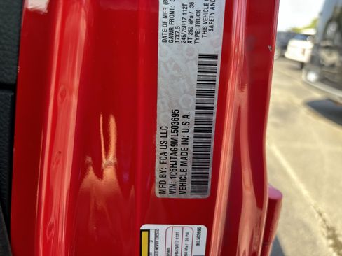 Used 2021 Jeep Gladiator Sport AWD/4WD image 37