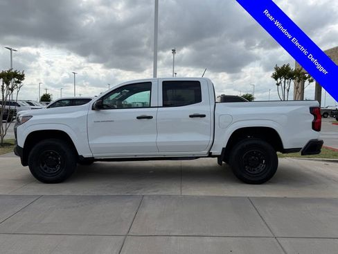 Used 2024 Chevrolet Colorado W/T w/ Safety Package image 10