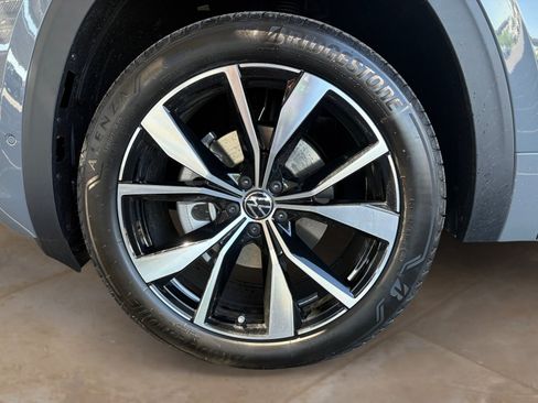New 2026 Volkswagen Atlas SEL Premium R-Line AWD/4WD image 10