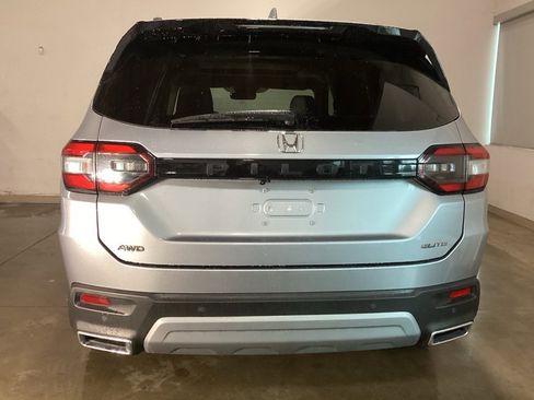 Used 2023 Honda Pilot Elite image 23