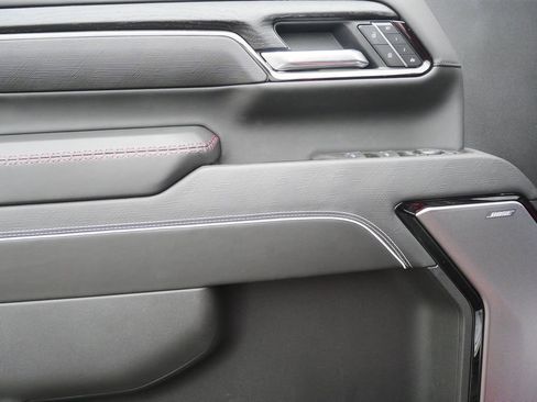 Used 2026 GMC Sierra 2500 AT4X image 11