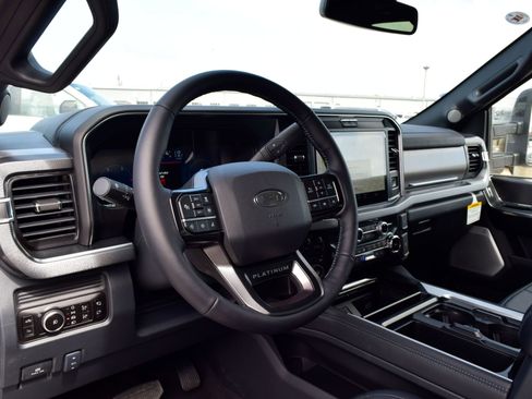 New 2026 Ford F250 Platinum image 17