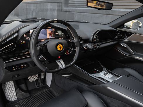 Used 2025 Ferrari Purosangue image 11