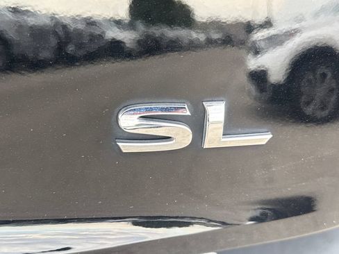 Used 2021 Nissan Rogue SL w/ Premium Package FWD image 6