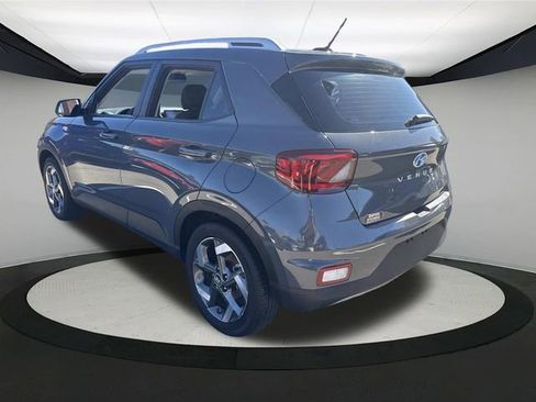 Used 2024 Hyundai Venue SEL image 8
