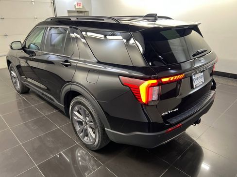 New 2026 Ford Explorer Active w/ Active Comfort Package AWD/4WD image 4