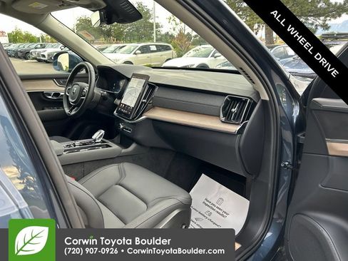 Used 2025 Volvo XC90 B6 Plus AWD/4WD image 11