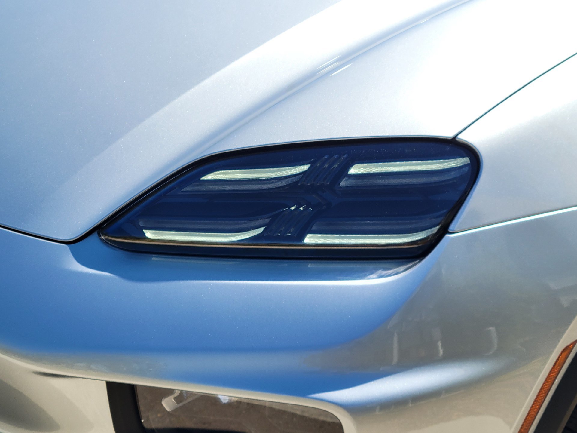 Used 2025 Porsche Macan Electric RWD image 34