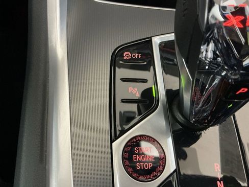 Certified 2023 BMW X6 xDrive40i w/ Luxury Seating Package image 14