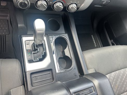 Used 2018 Toyota Tundra SR5 w/ TRD Off Road Package image 9