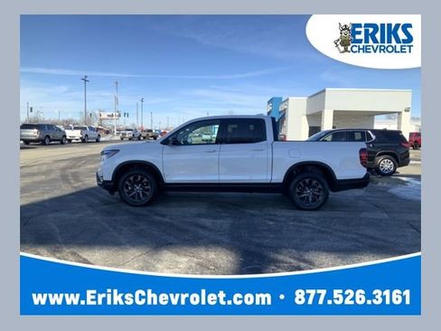 Used 2023 Honda Ridgeline Sport image 1