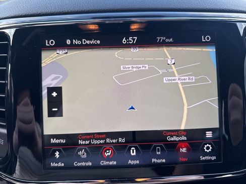 Used 2021 Jeep Grand Cherokee Laredo X image 16