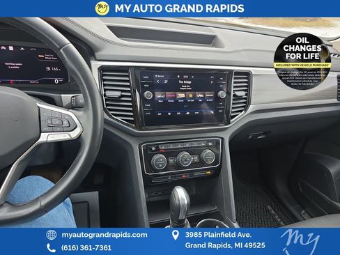 Used 2021 Volkswagen Atlas SEL Premium image 25