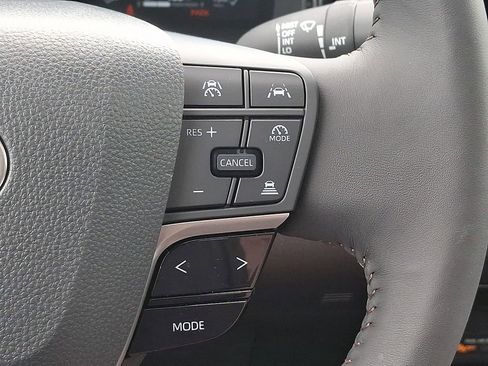 Used 2026 Toyota Camry XLE FWD image 22