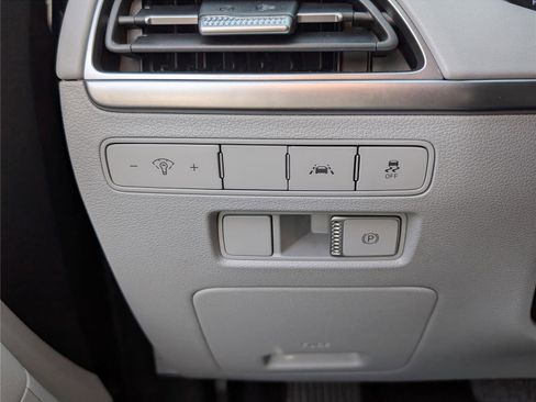 Used 2021 Hyundai Palisade SE image 20