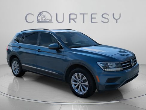 Used 2018 Volkswagen Tiguan SEL FWD image 9