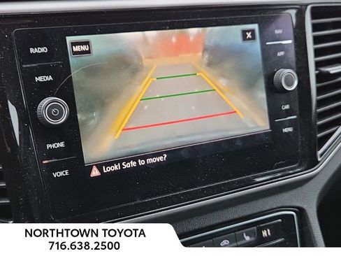 Used 2020 Volkswagen Atlas Cross Sport SEL image 23