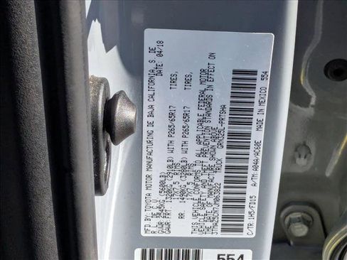 Used 2018 Toyota Tacoma TRD Sport image 25