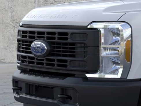 New 2026 Ford F250 XL w/ 360-Degree Camera Package AWD/4WD image 18