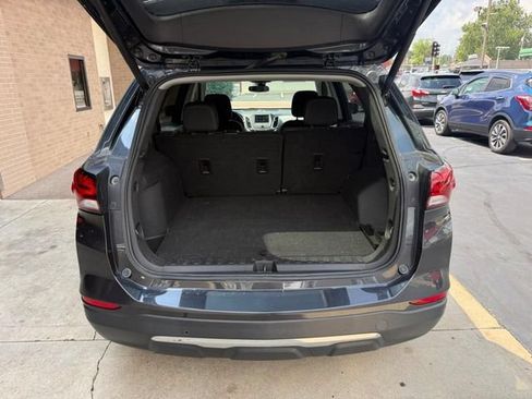 Used 2022 Chevrolet Equinox LT FWD image 6