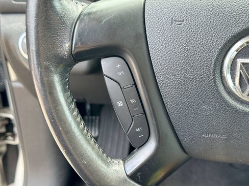 Used 2010 Buick Enclave CX FWD image 14