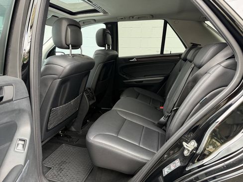Used 2010 Mercedes-Benz ML 350 4MATIC image 31