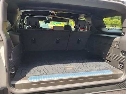 New 2025 GMC Hummer EV 3X w/ LPO, Illumination Package image 8