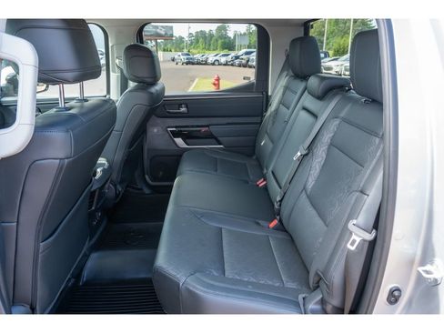 Used 2023 Toyota Tundra Limited AWD/4WD image 14
