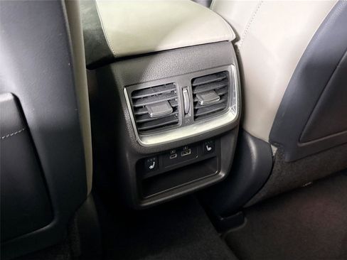 Used 2023 INFINITI QX50 Sensory image 38