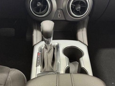 Used 2022 Chevrolet Blazer LT image 12