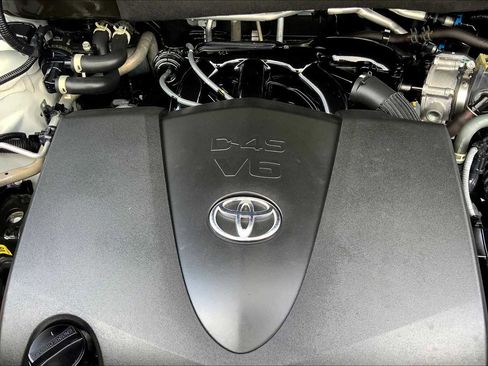 Used 2022 Toyota Highlander XSE FWD image 63