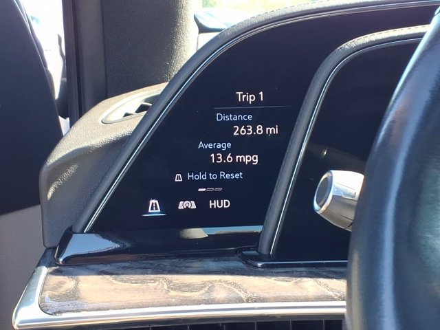 Used 2021 Cadillac Escalade Premium Luxury w/ LPO, Illumination Package AWD/4WD image 23