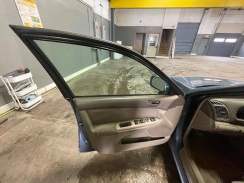Used 2003 Toyota Camry LE image 22