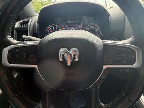Used 2021 RAM 1500 Big Horn AWD/4WD image 11