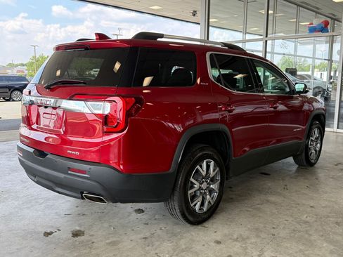 Used 2023 GMC Acadia SLT AWD/4WD image 9