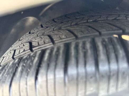 Used 2014 Ford Focus SE FWD image 26