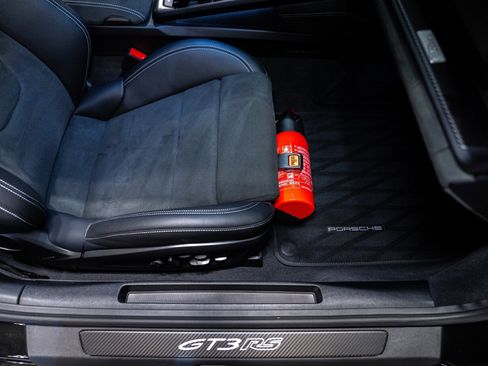 Used 2025 Porsche 911 GT3 RS image 11