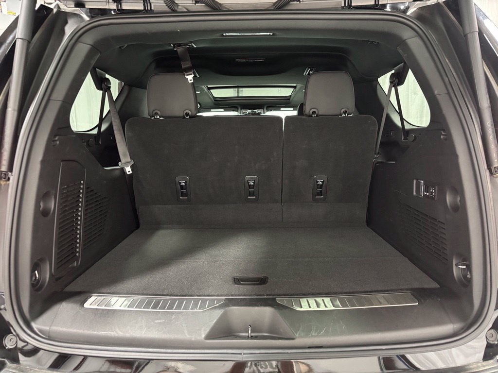 Used 2026 GMC Yukon XL AT4 AWD/4WD image 48
