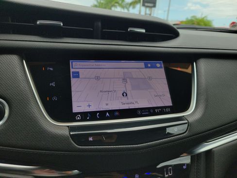 Used 2022 Cadillac XT5 Premium Luxury w/ Technology Package AWD/4WD image 20