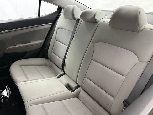 Used 2017 Hyundai Elantra SE FWD image 15