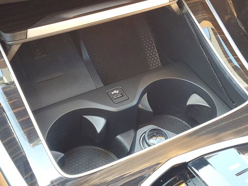 Used 2024 BMW X5 xDrive40i w/ Executive Package image 26