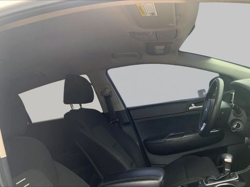 Used 2018 Kia Sportage LX FWD image 14