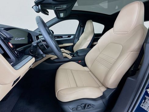 New 2026 Porsche Cayenne Coupe AWD/4WD image 5
