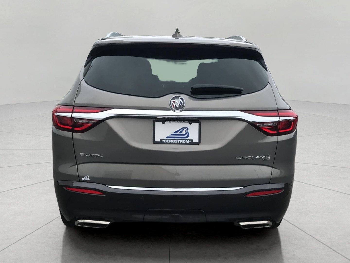 Used 2018 Buick Enclave Essence w/ Trailering Package AWD/4WD image 23