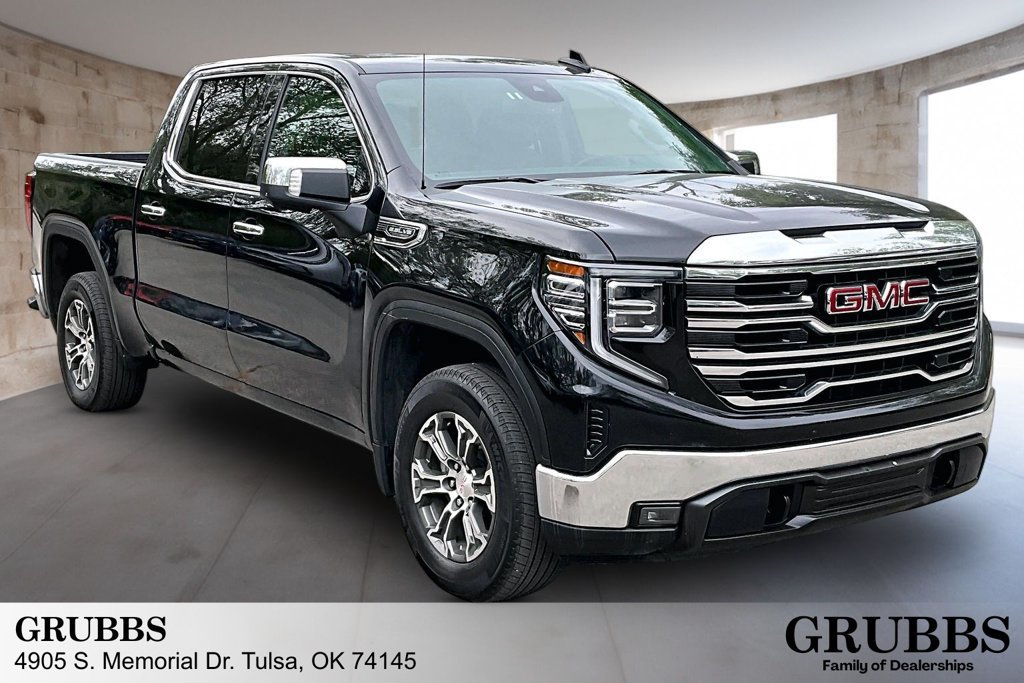 Used 2025 GMC Sierra 1500 SLT AWD/4WD image 1