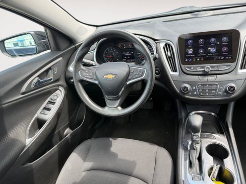 Used 2023 Chevrolet Malibu LT FWD image 11