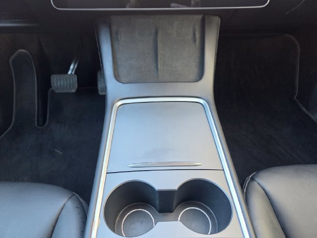 Used 2025 Tesla Model Y Long Range AWD/4WD image 30